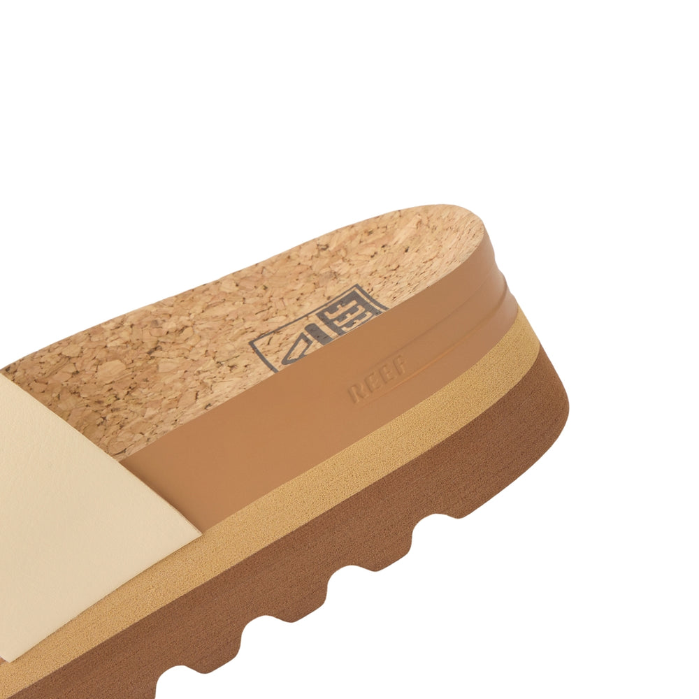 
                  
                    Reef Cushion Vista Hi - Sand
                  
                